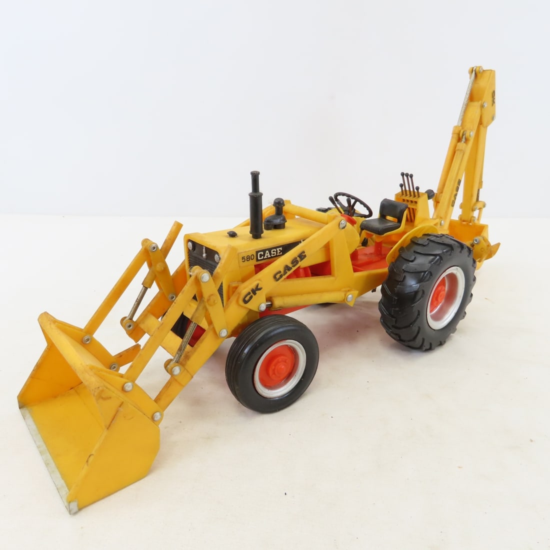 2 Plastic 1960s Case 580CH Backhoe Loaders - 12