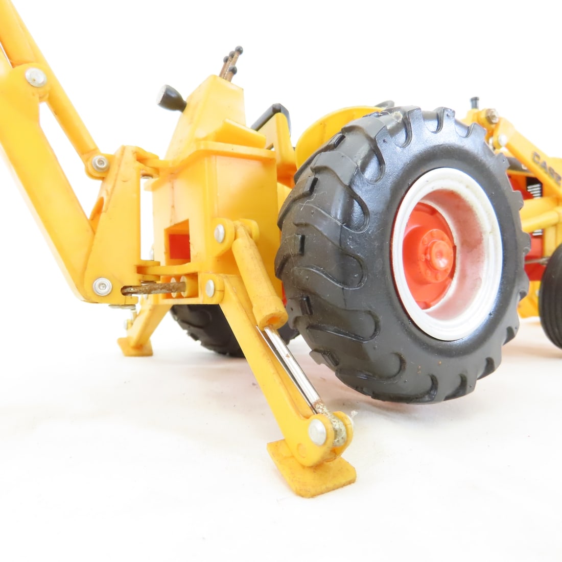 2 Plastic 1960s Case 580CH Backhoe Loaders - 15