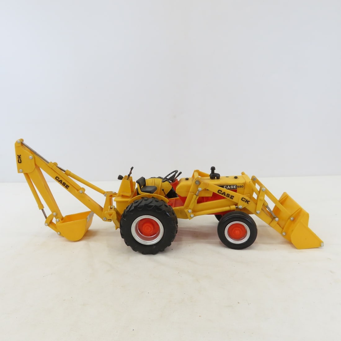 2 Plastic 1960s Case 580CH Backhoe Loaders - 7