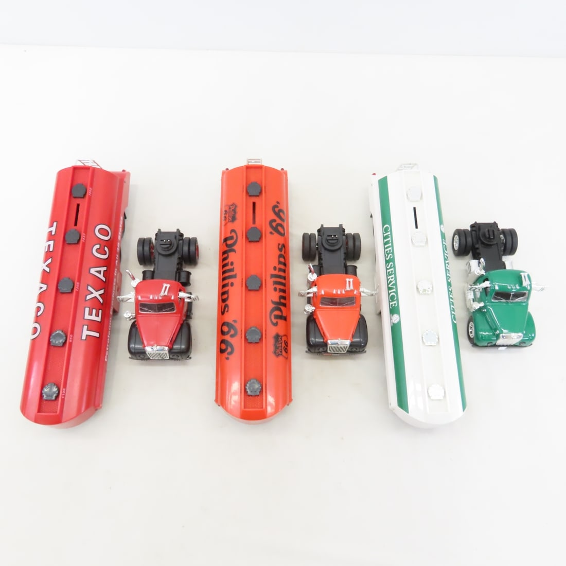 3 Plastic Truck & 3 Metal Car Banks, all have keys - 11