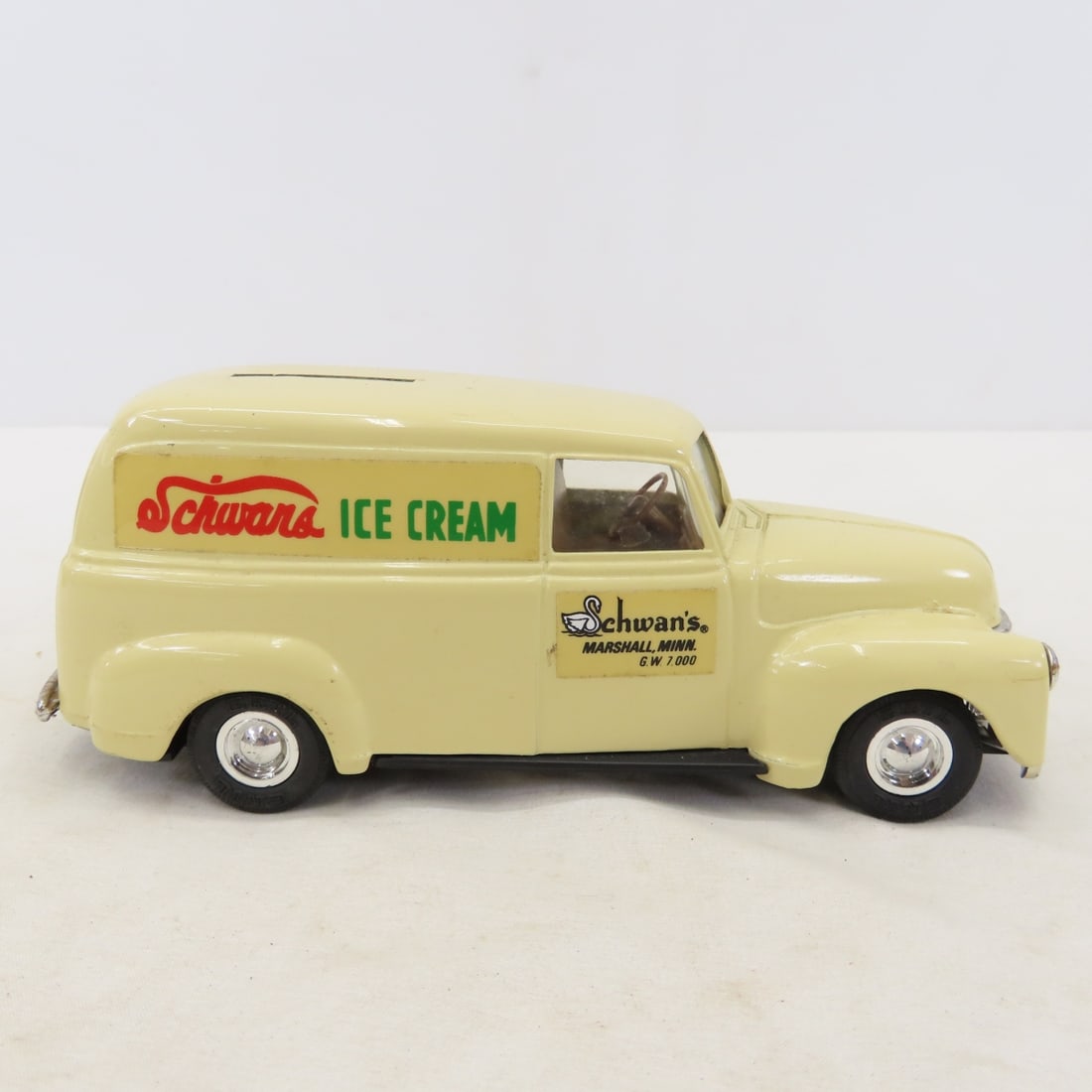 3 Plastic Truck & 3 Metal Car Banks, all have keys - 13