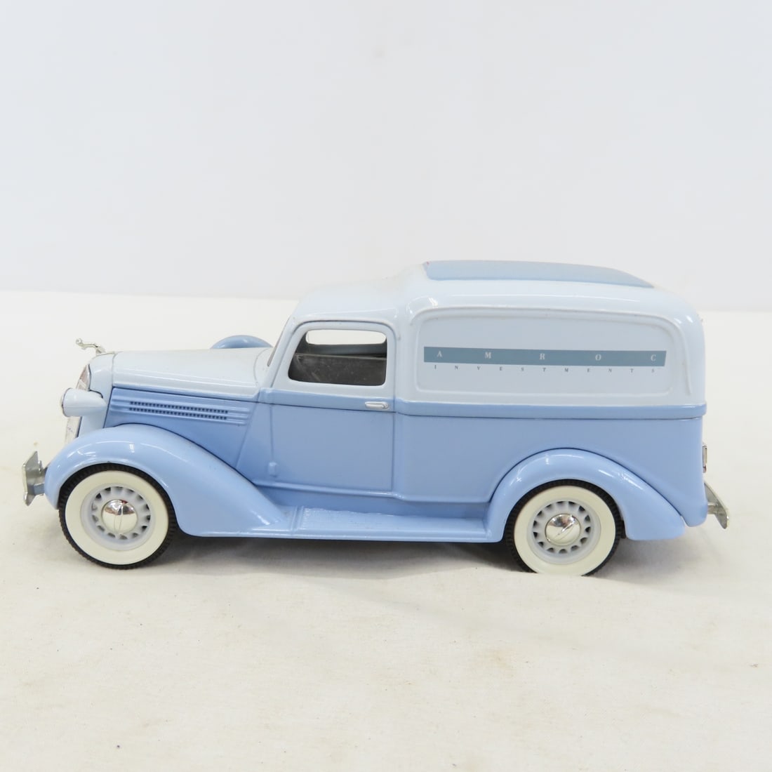 3 Plastic Truck & 3 Metal Car Banks, all have keys - 16