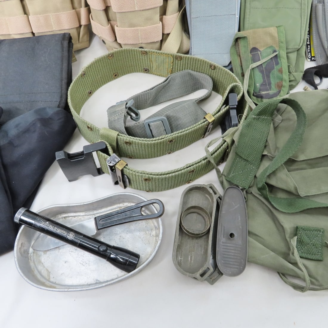 Modern & Vintage Military Surplus Pouches & more - 7