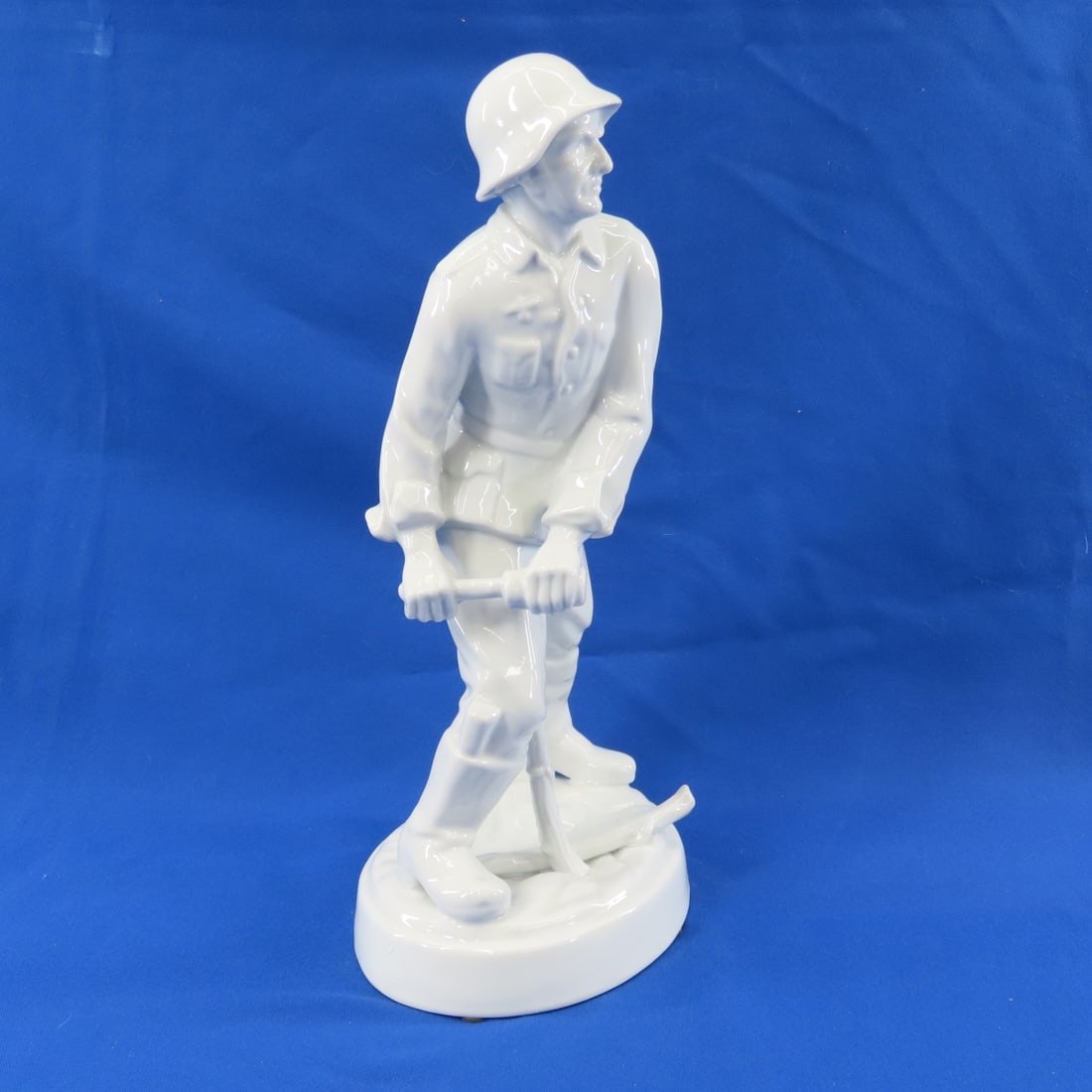 Karl Ens Porcelain German Grenade Thrower Figure - 2