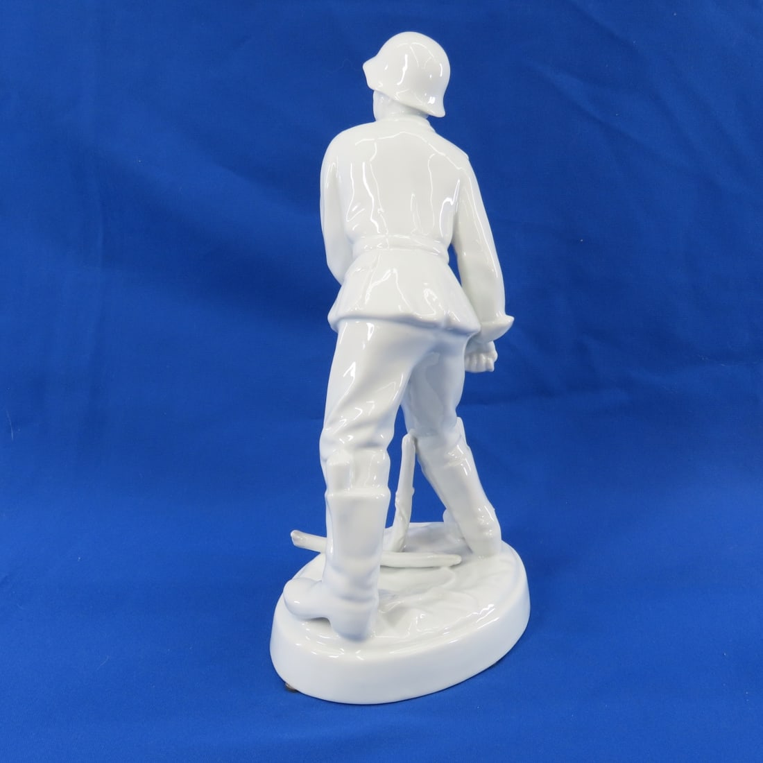 Karl Ens Porcelain German Grenade Thrower Figure - 5