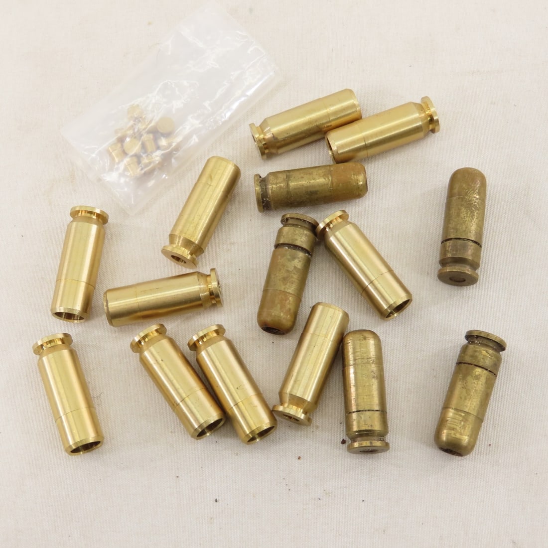 Replica MP-40 Blank 7mm Plug Fire Cap Gun - 17