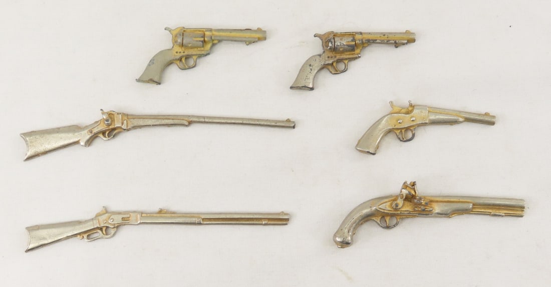 1951 Quaker Oats Metal Miniature Firearm Replicas (1 of 13)