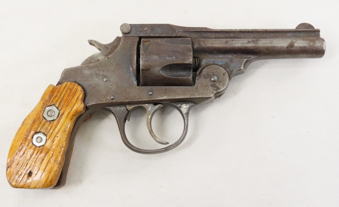 Iver Johnson 2nd Model Top Break .38 S&W revolver (1 of 8)