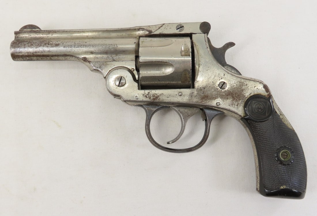 Harrington & Richardson 32 S&W CTGE Revolver - 2