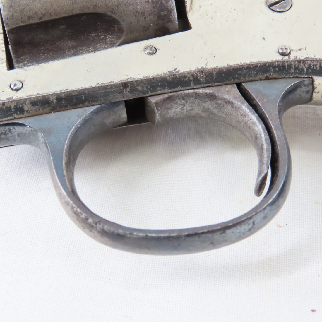 Harrington & Richardson 32 S&W CTGE Revolver - 4