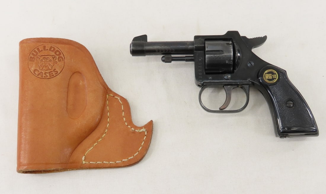 Rohm RG10 .22 Short Revolver with Holster: Rohm RG10 .22 Short Revolver with Holster - Ser# 830235, 2.5" barrel, 6 shot, made in Germany, checkered synthetic grips, with Leather bulldog pocket holster, Pre 1968, C&R or FFL transfer required, p