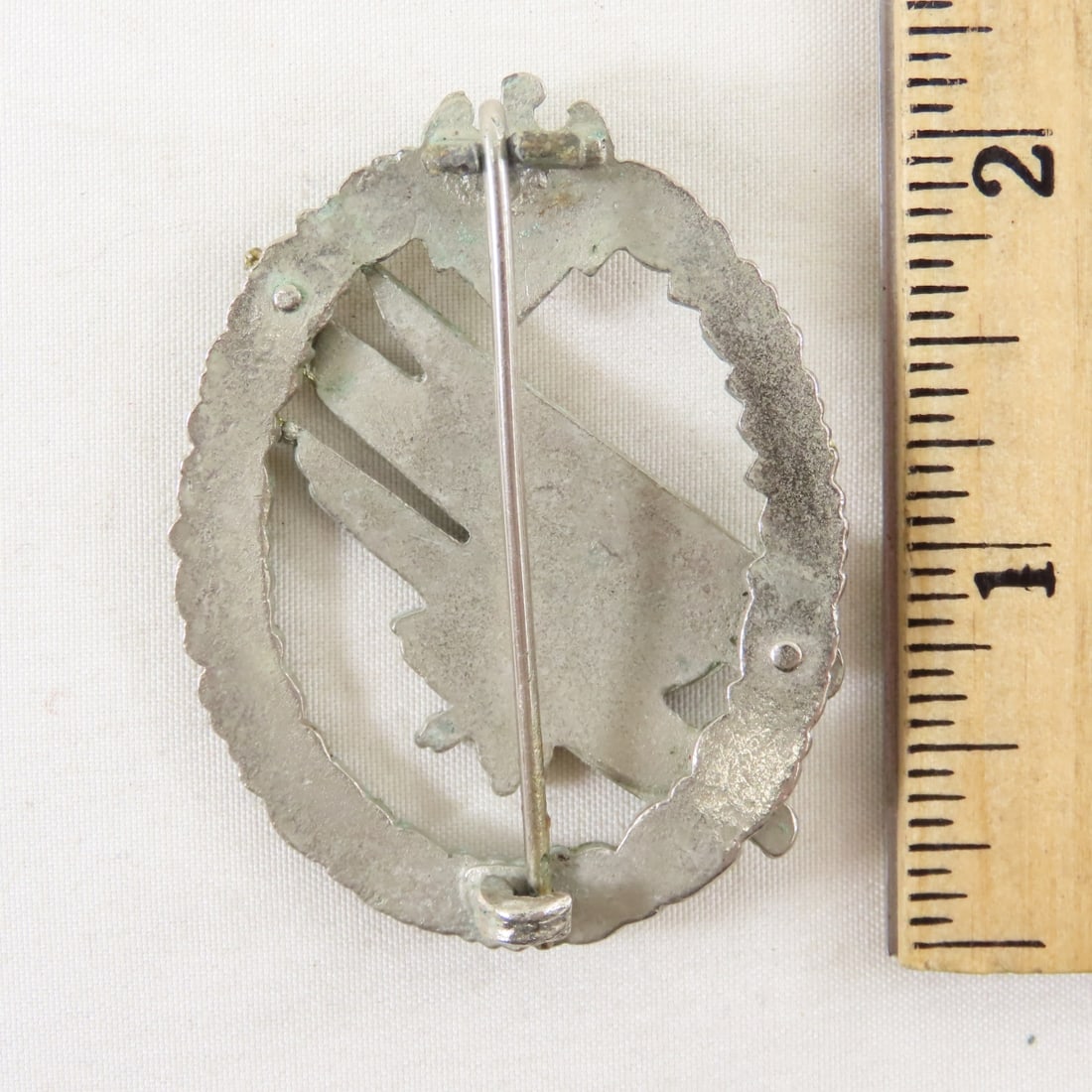 Luftwaffe Style Belt Buckle & 3 Badges - 12