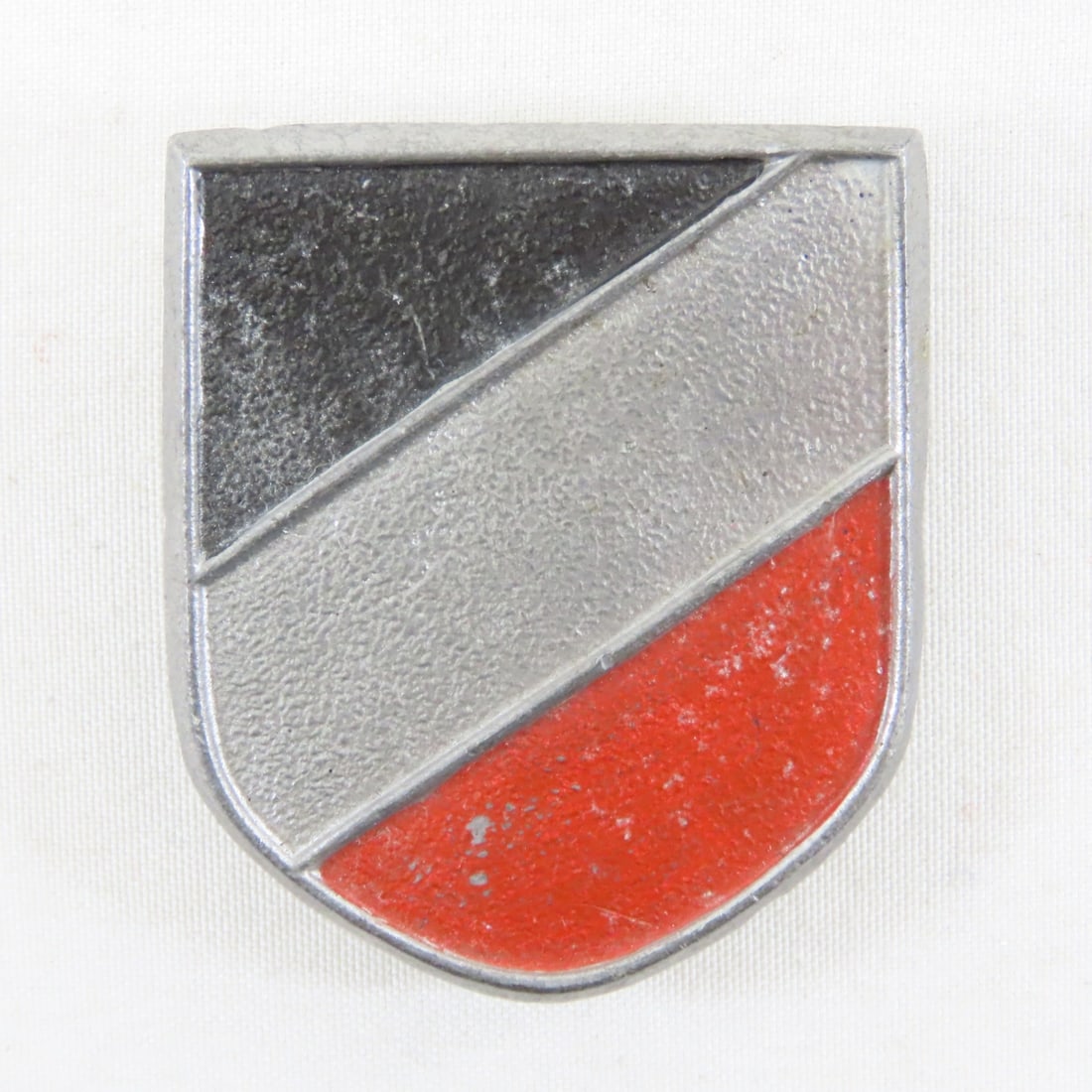 7 WWII German Tinnies - 14
