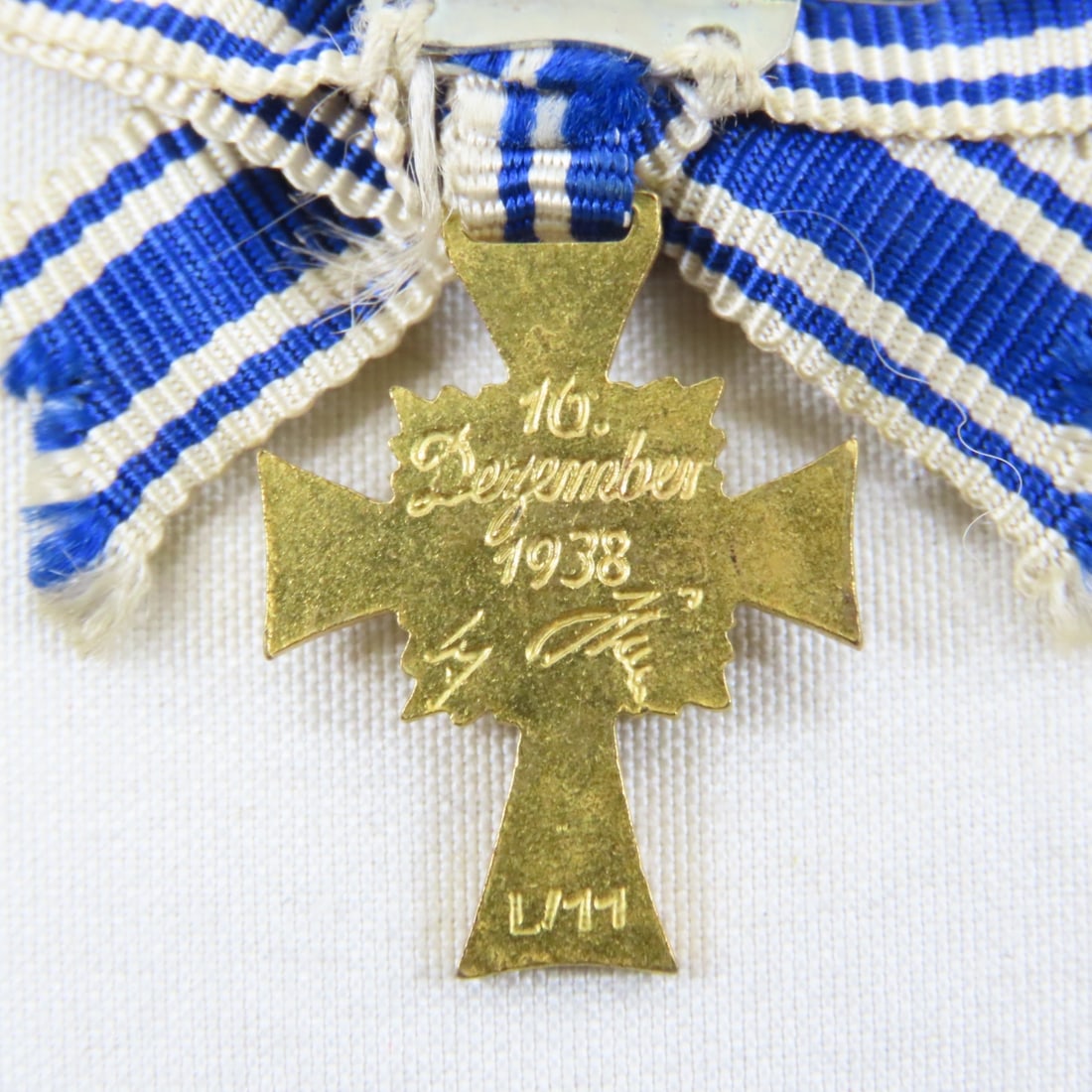 WWII German Mothers Crosses Bronze, Silver & Gold - 14