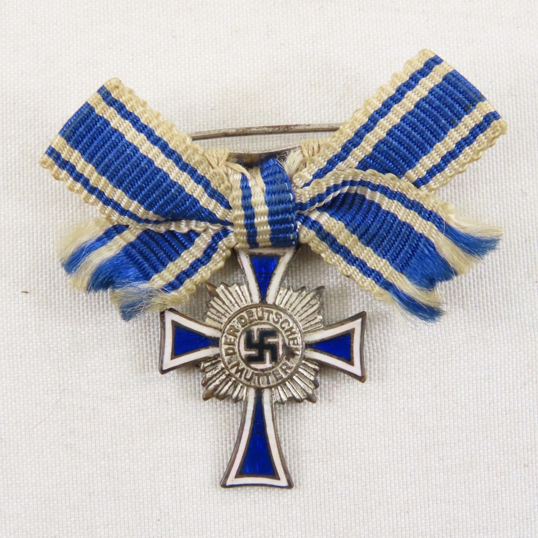 WWII German Mothers Crosses Bronze, Silver & Gold - 15