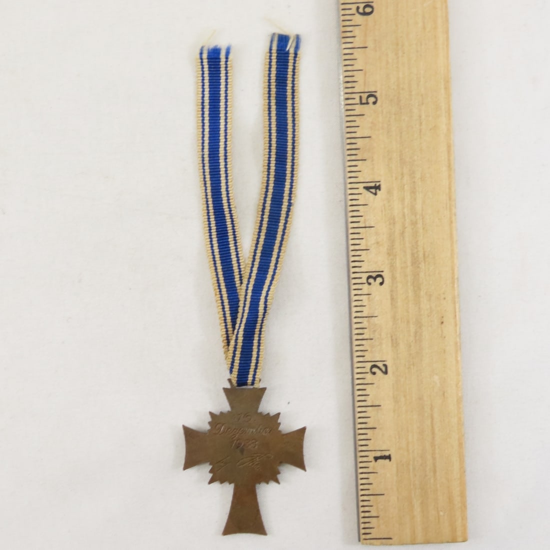 WWII German Mothers Crosses Bronze, Silver & Gold - 4