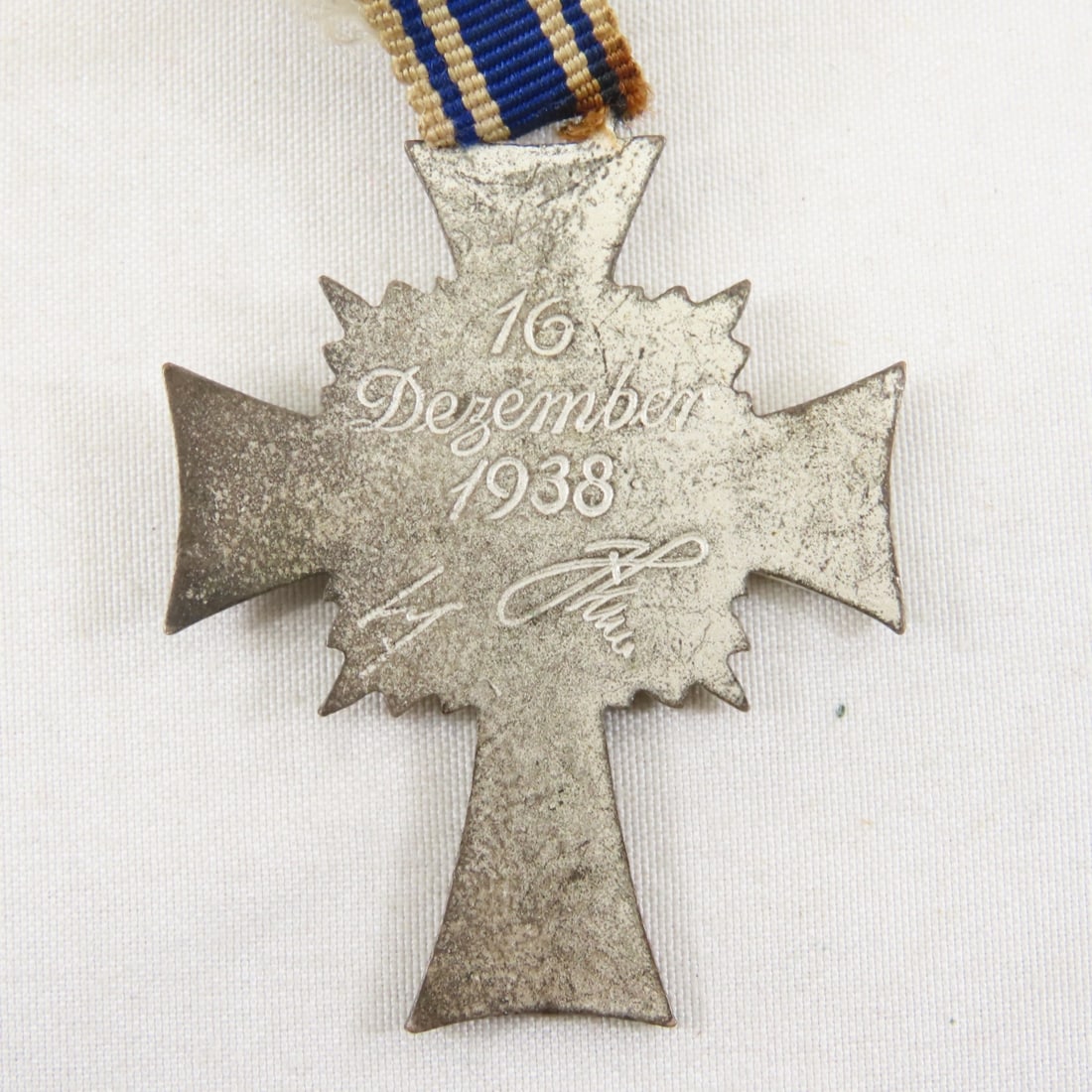 WWII German Mothers Crosses Bronze, Silver & Gold - 8