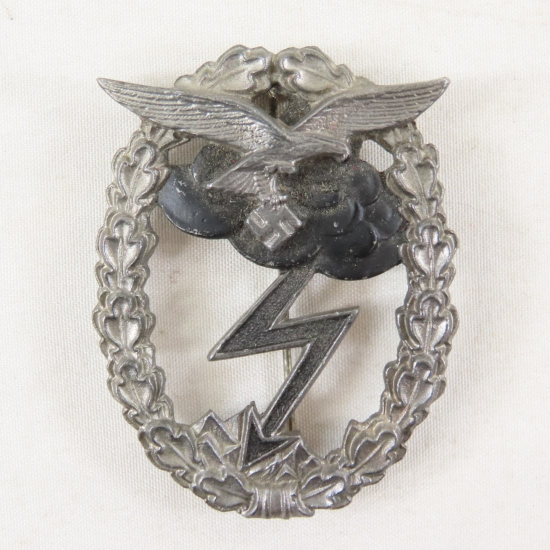 Ground Assault Badge of the Luftwaffe marked GB: Ground Assault Badge of the Luftwaffe marked GB - Lot Size 3x2x1" 1 LB All information and photos are intended to be as accurate as possible, but errors are possible. No item may be returned or