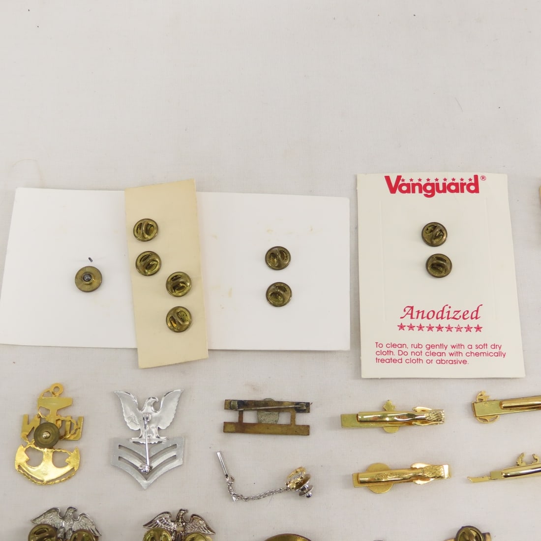 US Navy Insignia, Belt Buckles, Tie Tacs & More - 13