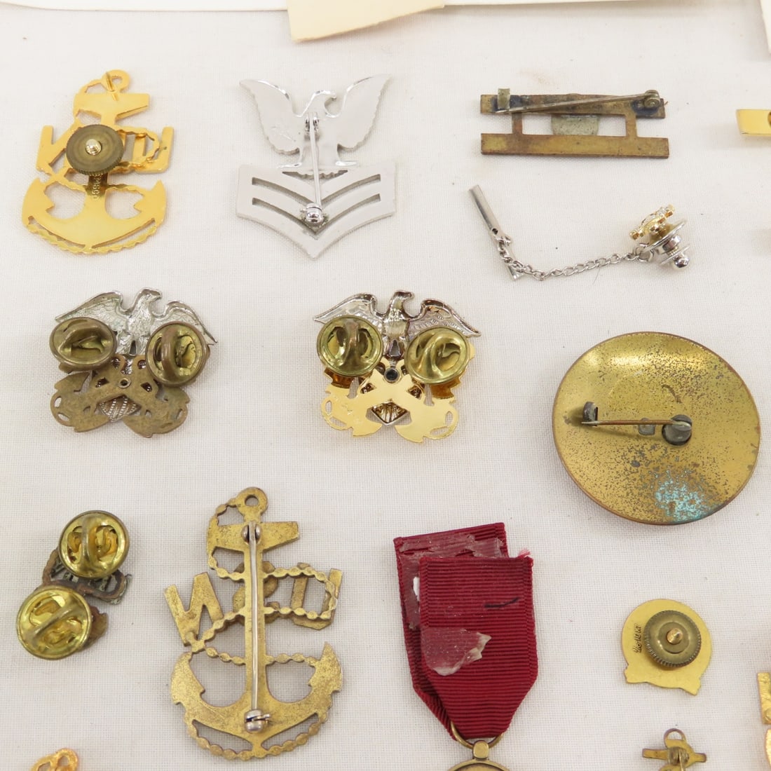 US Navy Insignia, Belt Buckles, Tie Tacs & More - 16
