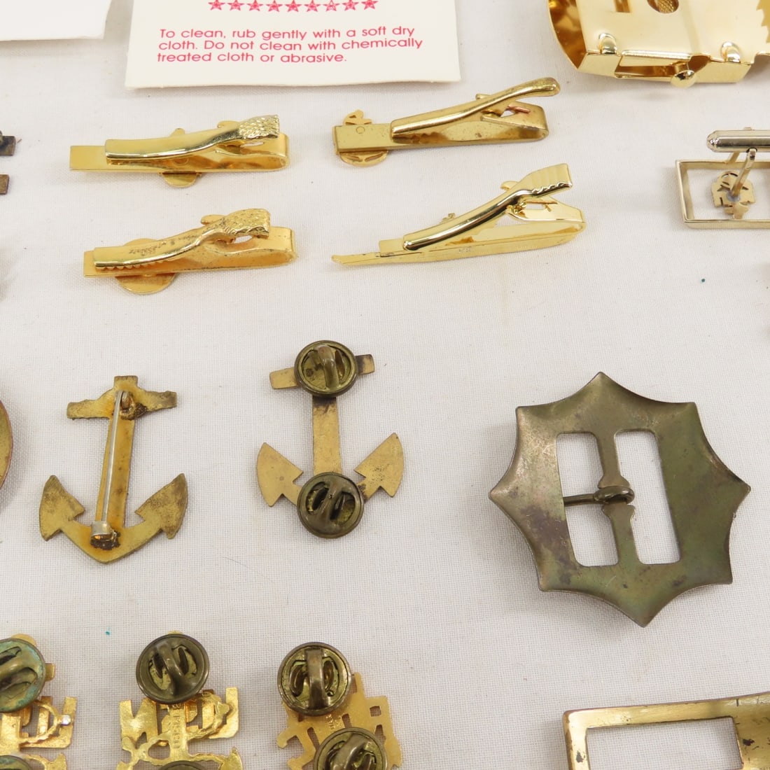 US Navy Insignia, Belt Buckles, Tie Tacs & More - 17