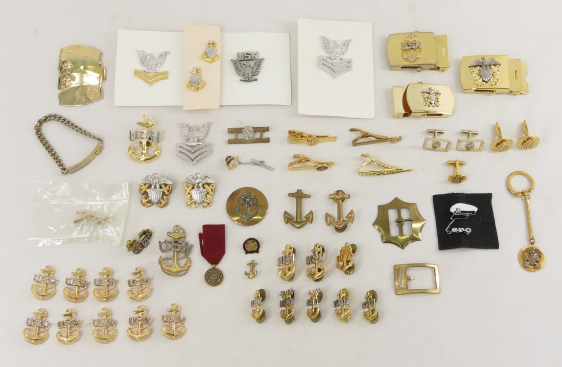 US Navy Insignia, Belt Buckles, Tie Tacs & More (1 of 20)
