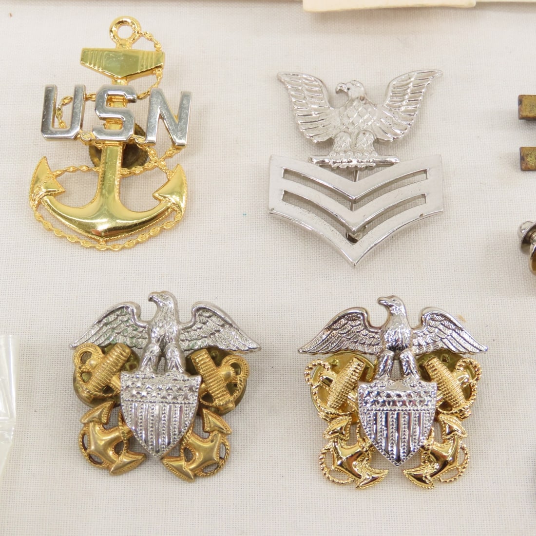 US Navy Insignia, Belt Buckles, Tie Tacs & More - 5