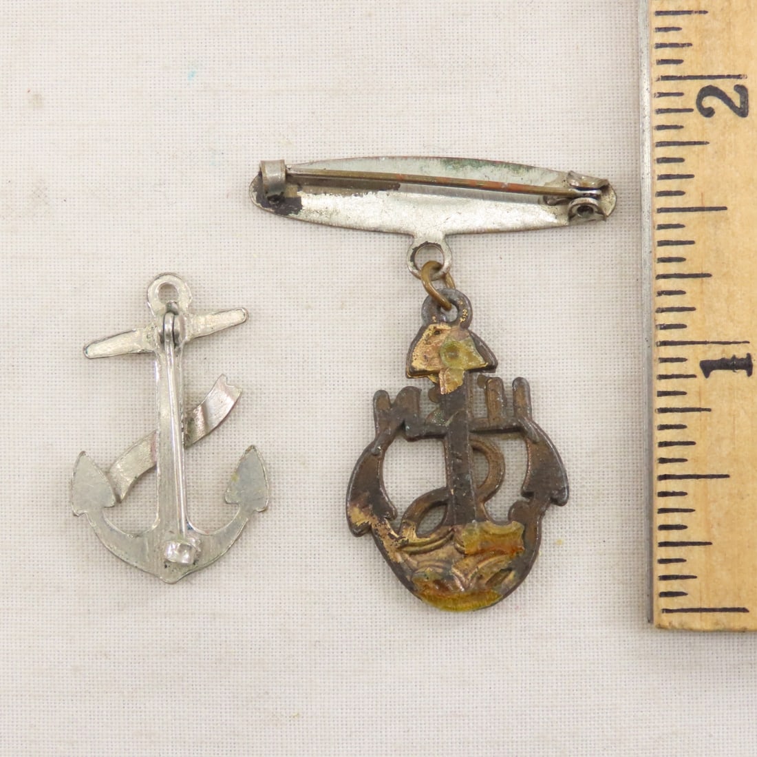 US NAVY Sweetheart and Mother's Pins - 16