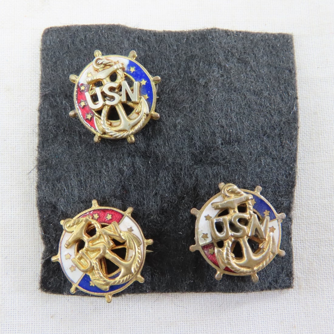 US NAVY Sweetheart and Mother's Pins - 2