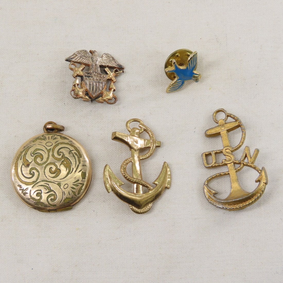 US Navy Sweetheart Lockets, Pins & Jewelry - 12