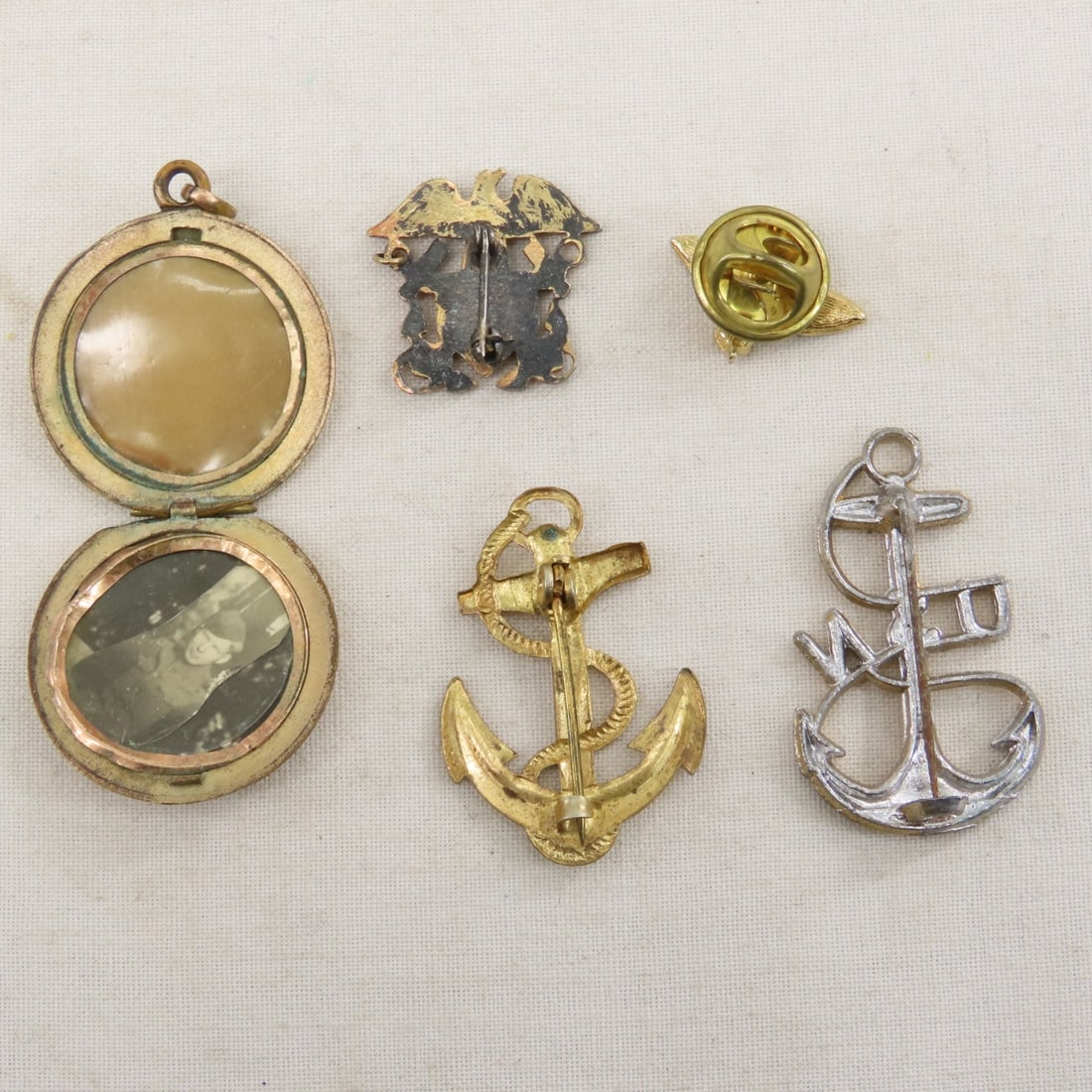 US Navy Sweetheart Lockets, Pins & Jewelry - 13