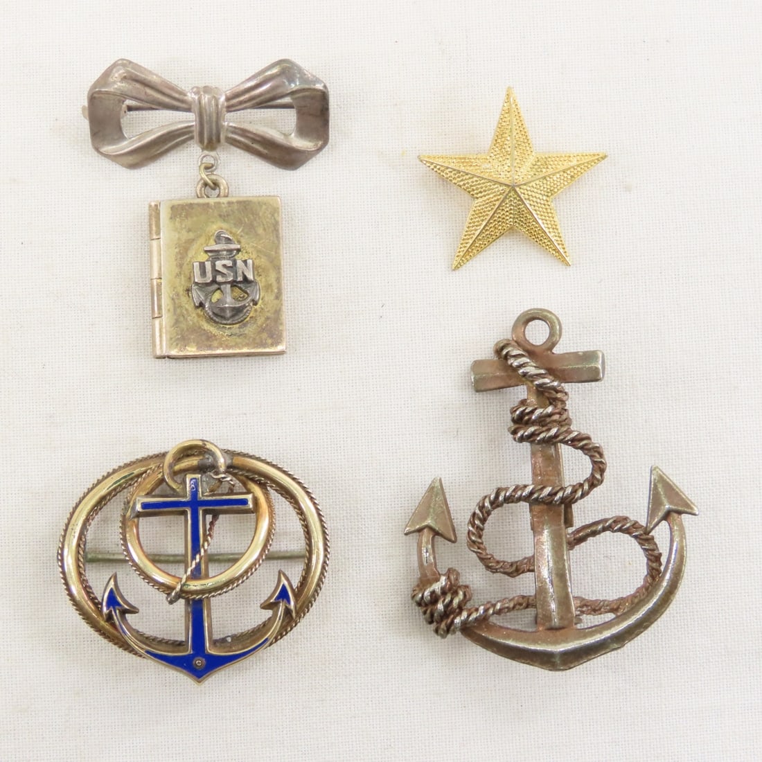 US Navy Sweetheart Lockets, Pins & Jewelry - 9