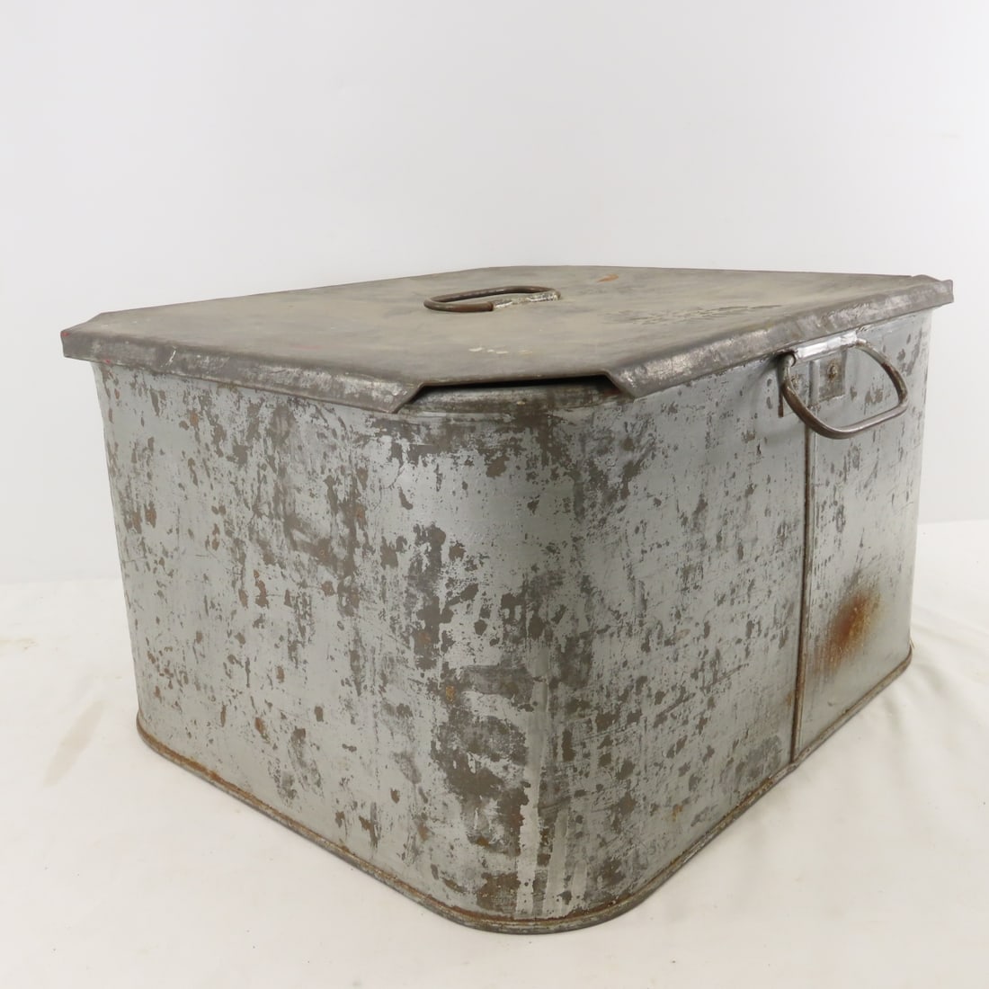 U.S.Q.M.C 51 Bread Storage Tin - 6