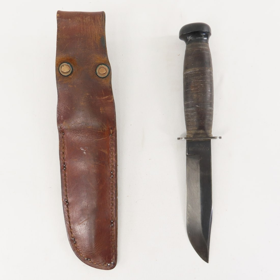 USN Mark I Camillus NY Knife with Leather Sheath - 2