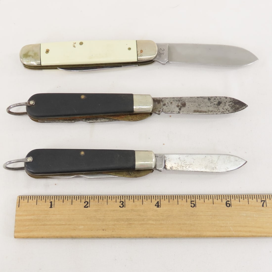 Camillus, Sabre & Imperial Folding Knives - 11