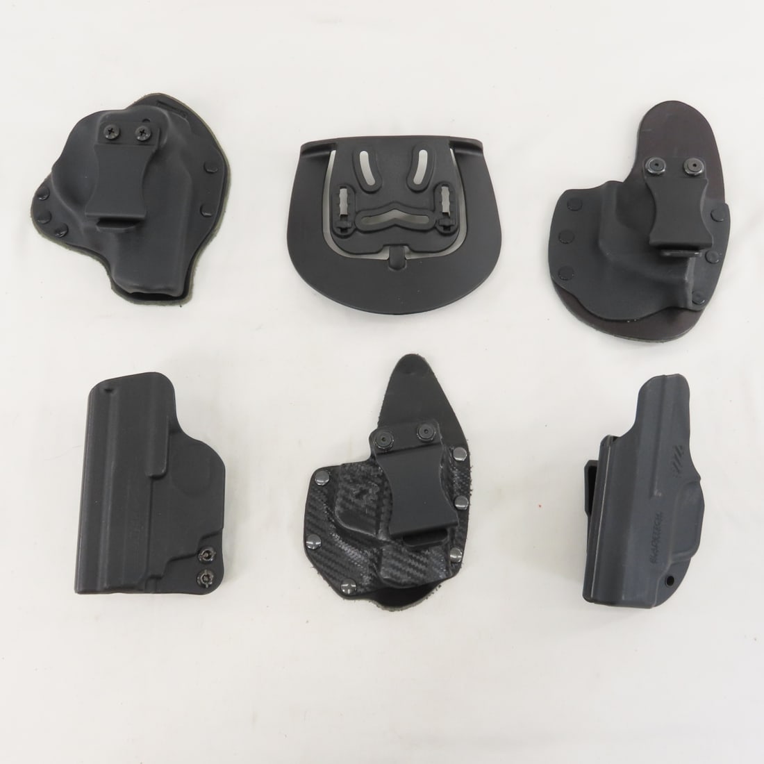 Bladetech & other Holsters & accessories: Bladetech & other Holsters & accessories - Lot Size 8x8x8" 2 LB All information and photos are intended to be as accurate as possible, but errors are possible. No item may be returned or refused