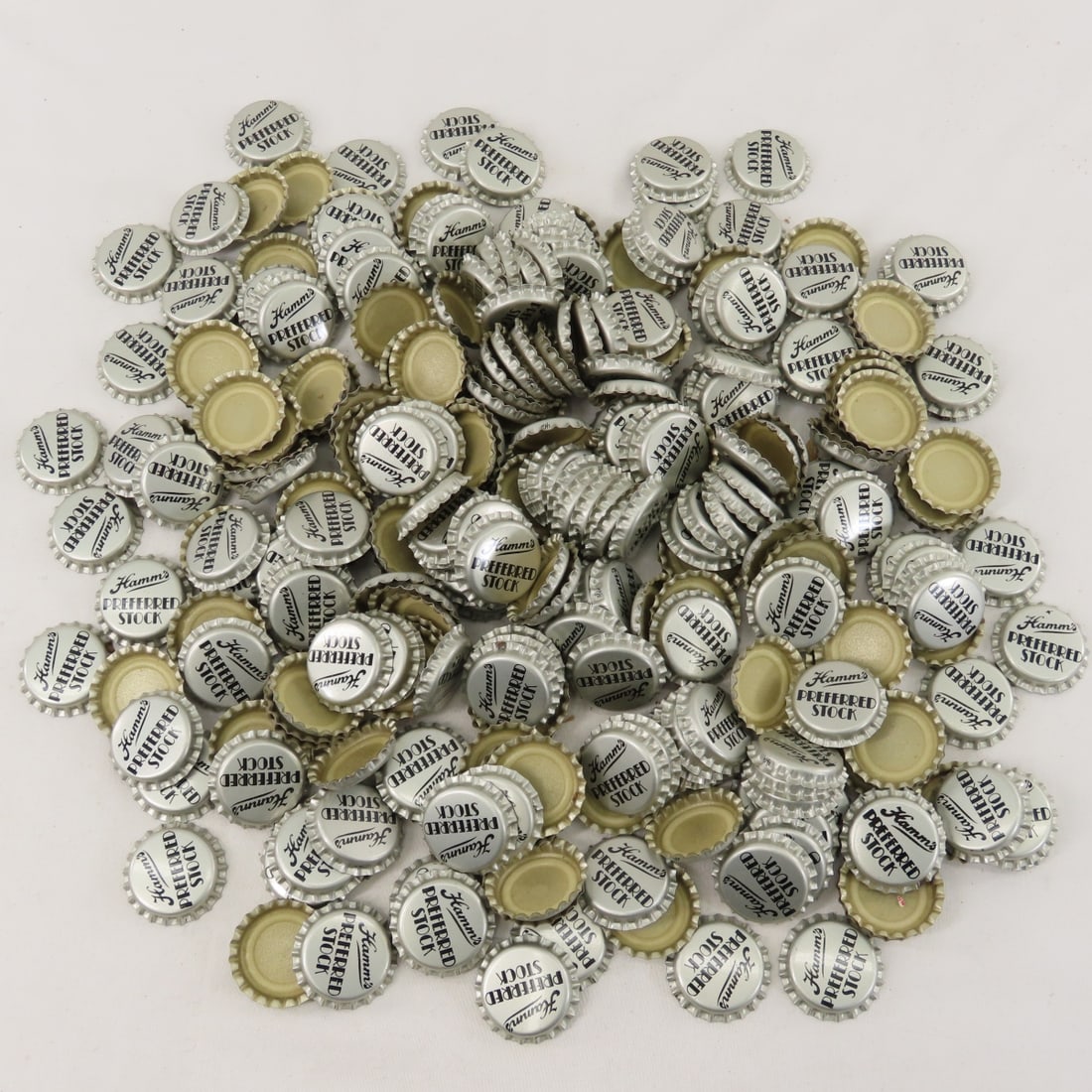 1970’s Hamm’s Preferred Stock Beer bottle caps NOS: 1970’s Hamm’s Preferred Stock Beer bottle caps NOS - unused Lot Size 7x5x5" 1 LB All information and photos are intended to be as accurate as possible, but errors are possible. No item