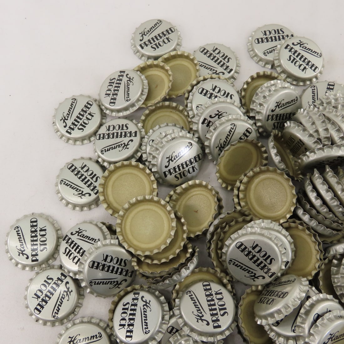 1970’s Hamm’s Preferred Stock Beer bottle caps NOS - 2