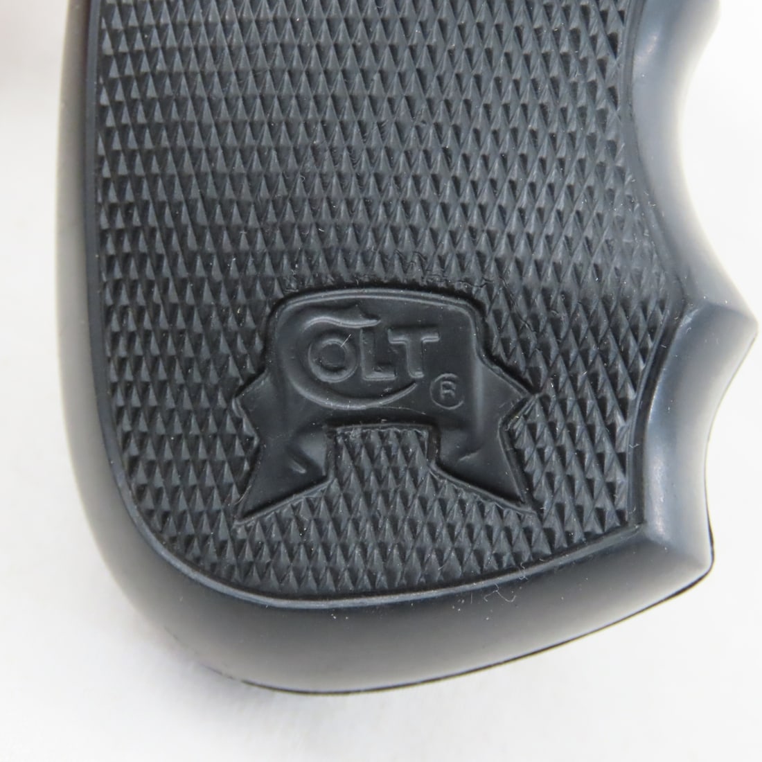 1990’s 2-piece grips for Colt Mark V frame handgun - 10