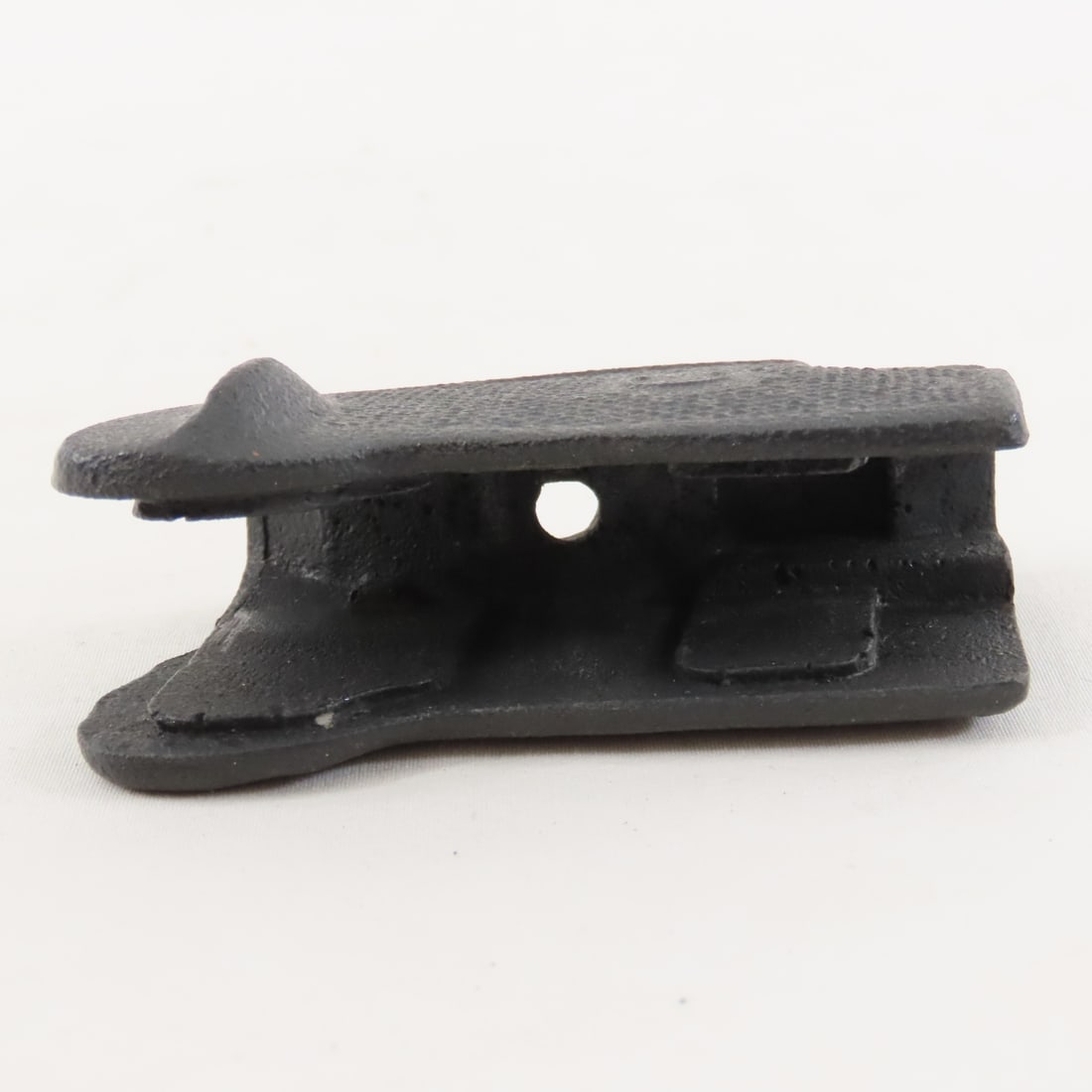 2 Warsaw-Pact Makarov take-off grips - 11