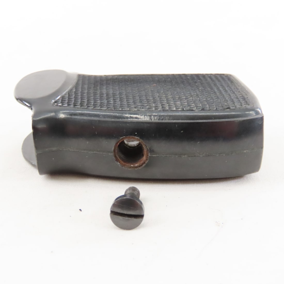 2 Warsaw-Pact Makarov take-off grips - 6
