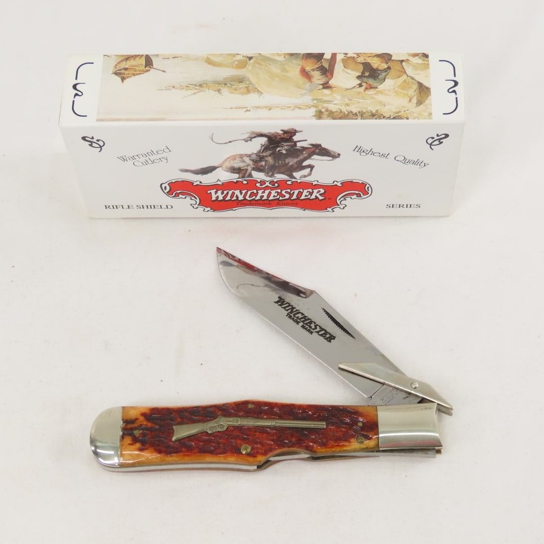 Winchester Burnt Orange Bone Handle Jigging Knife: Winchester Burnt Orange Bone Handle Jigging Knife - Lot Size 7x3x2" 2 LB All information and photos are intended to be as accurate as possible, but errors are possible. No item may be returned or