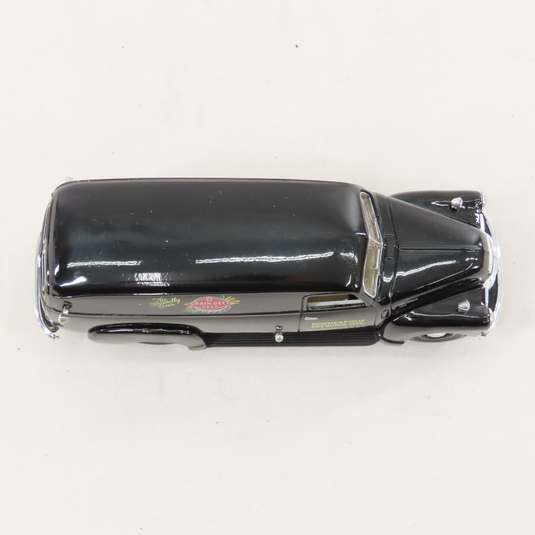 First Gear diecast 1949 Chevrolet 3600 panel truck - 10