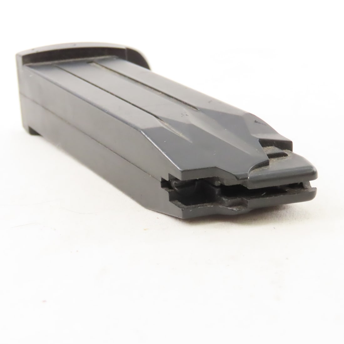 Smith & Wesson M&P 40 magazine NIP & more - 9