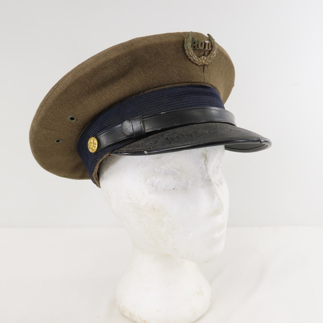 MC Military Caps ROTC Cap: MC Military Caps ROTC Cap - Lot Size 12x12x5" 2 LB All information and photos are intended to be as accurate as possible, but errors are possible. No item may be returned or refused based on this