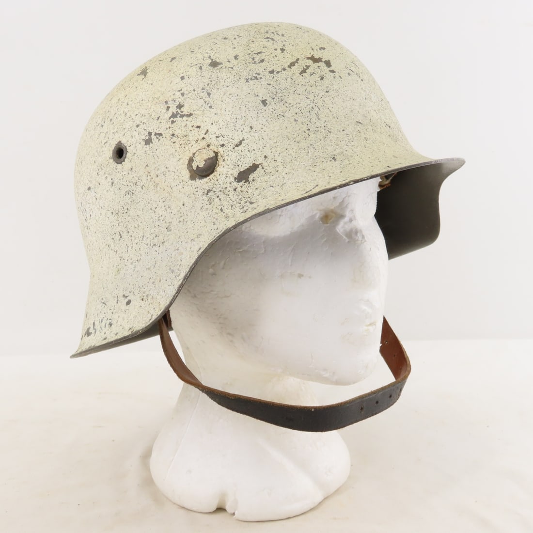 WWII German M40 Winter Camouflage Helmet - 3