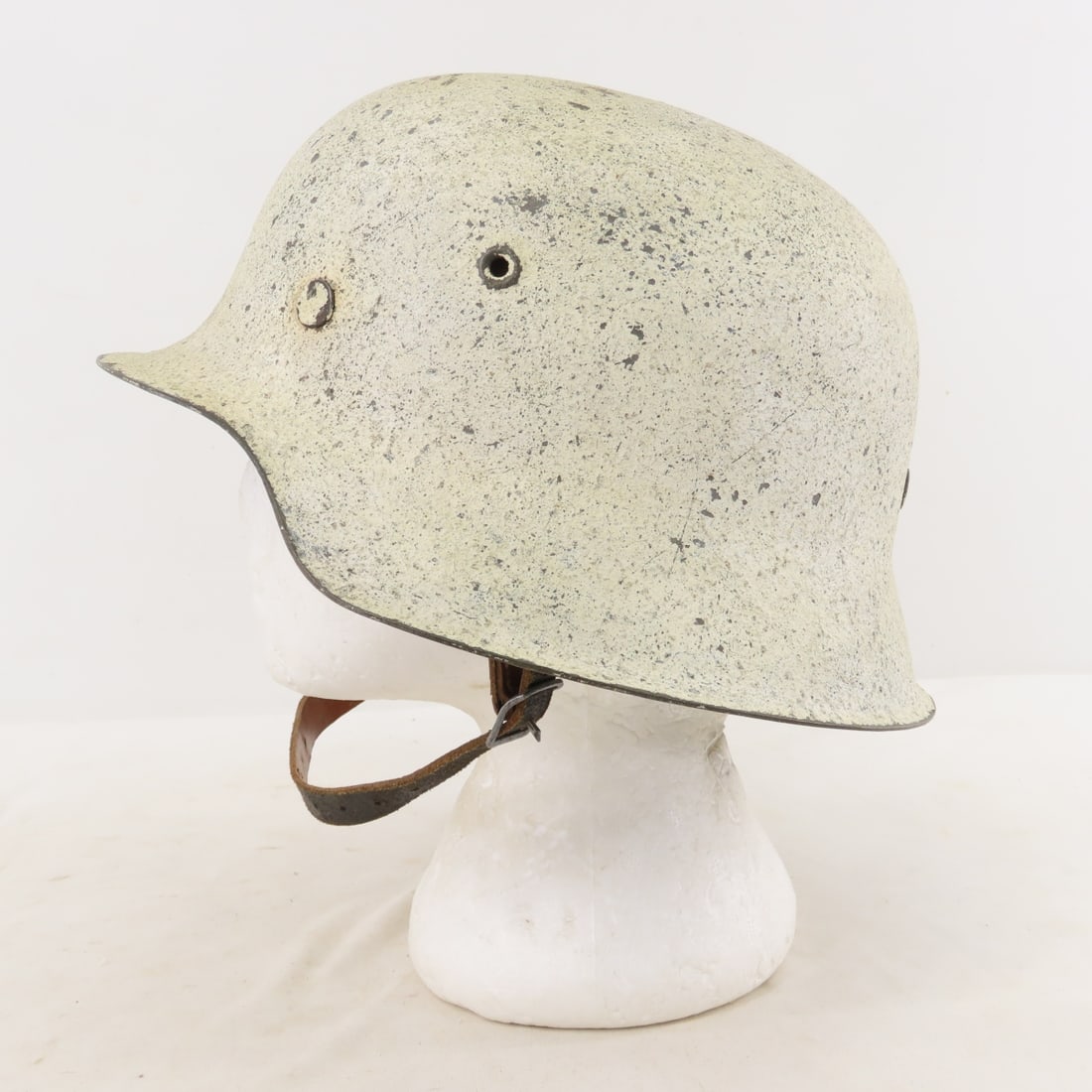 WWII German M40 Winter Camouflage Helmet - 8