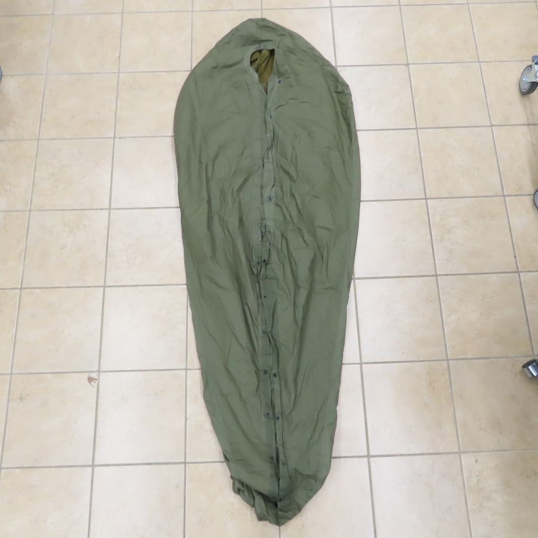 WWII US Army Bartmann Bixer 27 C-123 Sleeping Bag - 2