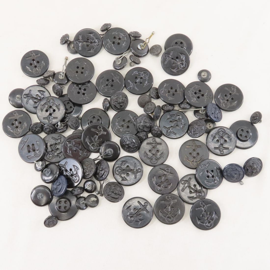 US Military Insignia, US Navy Buttons & More - 12