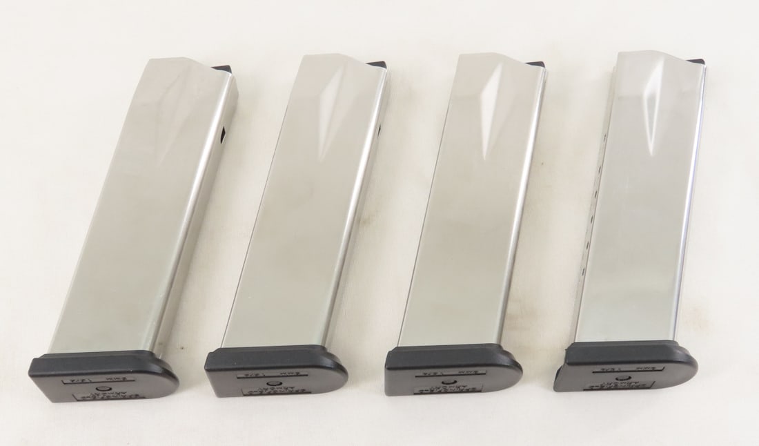 4 Springfield XD Magazines. 9mm. 16 rd.: 4 Springfield XD Magazines. 9mm. 16 rd. - LOT SIZE :5x4x2", 1 lb All information and photos are intended to be as accurate as possible, but errors are possible. No item may be returned or refused